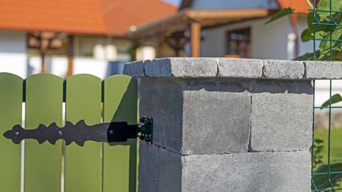 Leier Kant burkolókő fedlapként