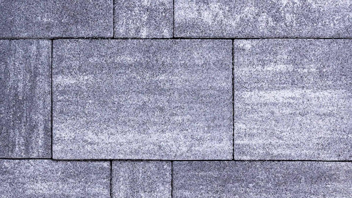 Leier Taverna Gigant térkő - Feketemárvány