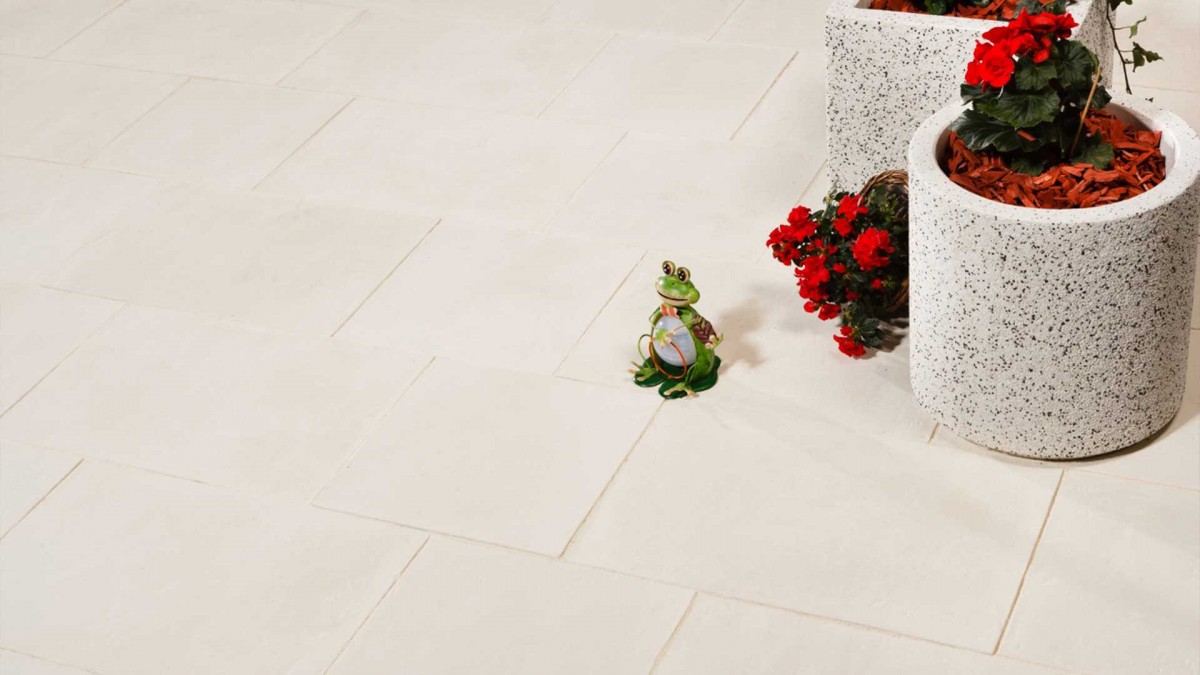 Leier Virágtartó dézsa